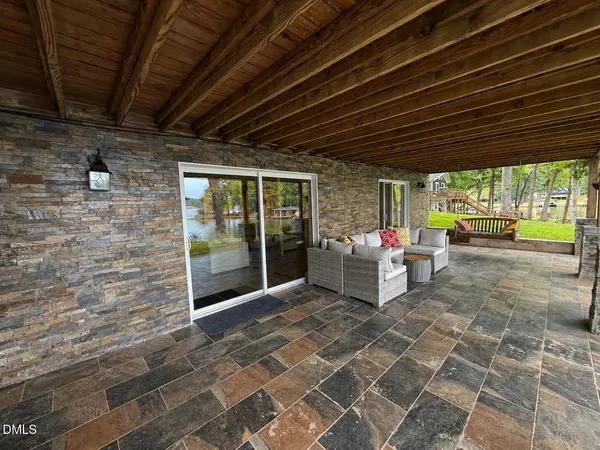$1,155,000 | 118 Paradise Point, Macon, NC 27551