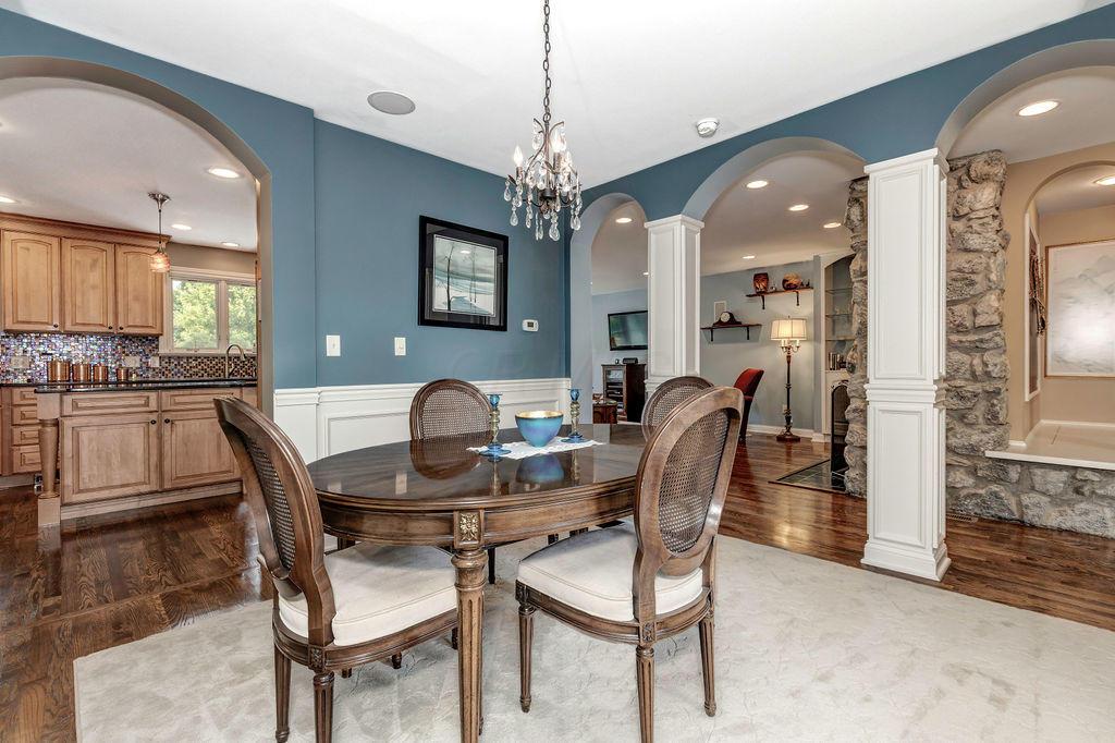 1374 Windham Road Columbus, OH 43220 - Photo 11 of 43