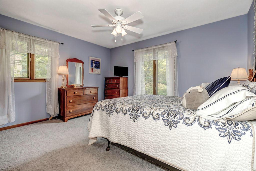 1374 Windham Road Columbus, OH 43220 - Photo 24 of 43