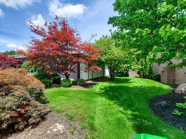 1374 Windham Road Columbus, OH 43220 - Photo 36 of 43