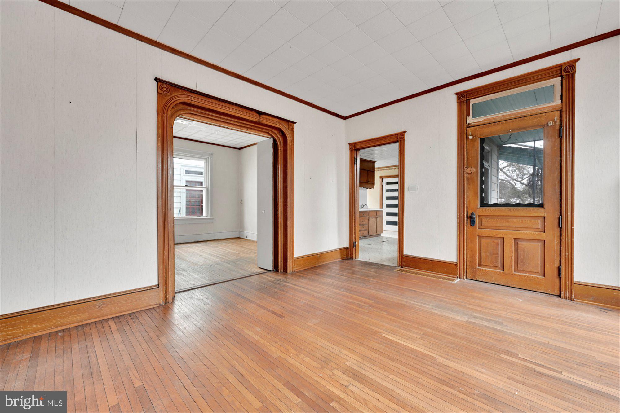 231 South Broad Street Lititz, PA 17543 - Photo 34 of 45 Apartment A Living Room