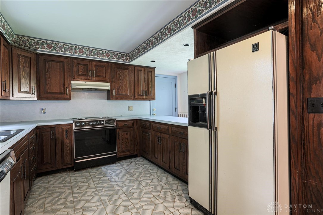 2004 Pembrook Road Springfield, OH 45504 - Photo 11 of 21 Gallery Image 11
