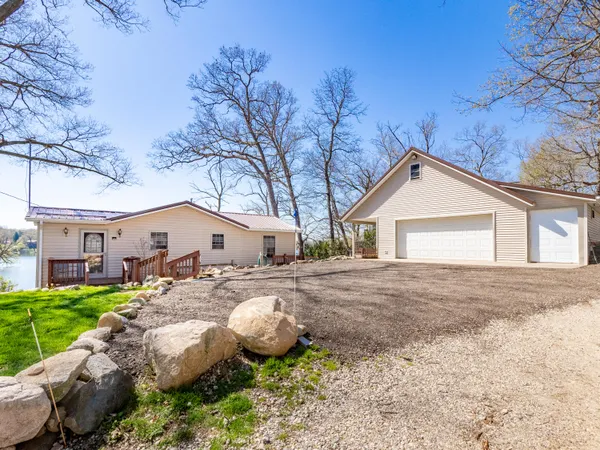 $660,000 | 11915 Lakeway Street, Plainwell, MI 49080