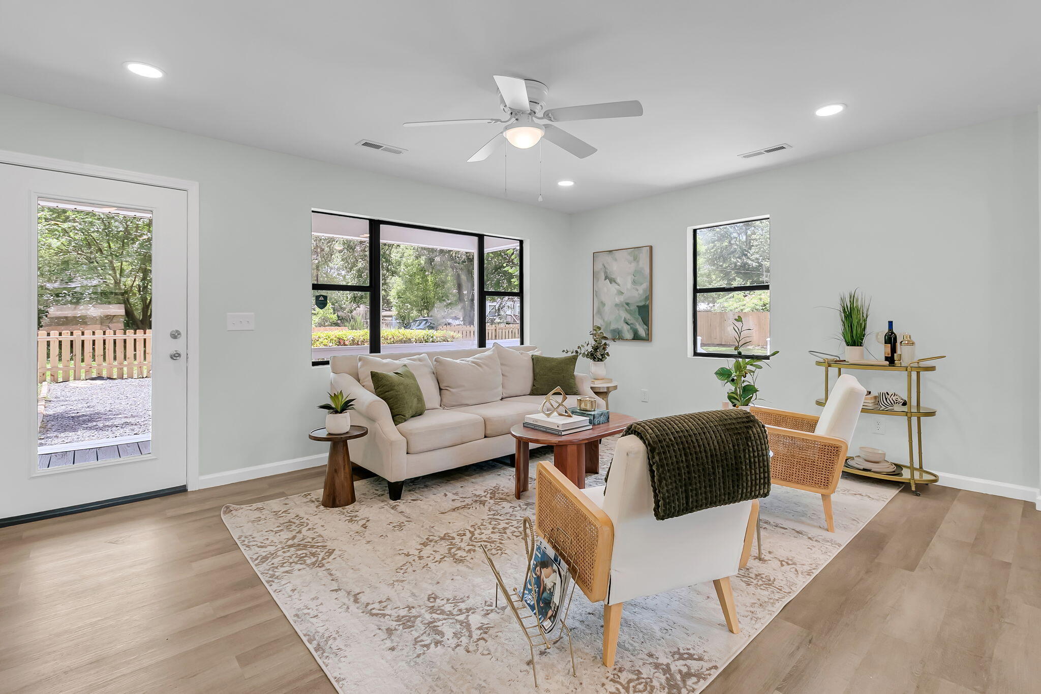 802 Royle Road Ladson, SC 29456 - Photo 7 of 37 CREM - 802 Royle Rd staged-7