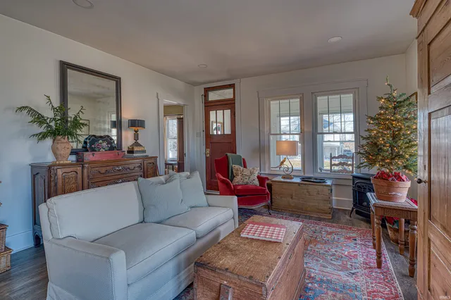 $209,000 | 410 South State Street, Chandler, IN 47610