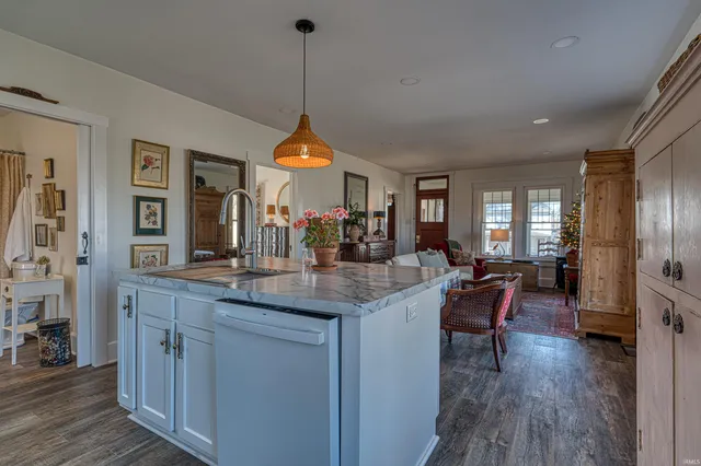 $209,000 | 410 South State Street, Chandler, IN 47610