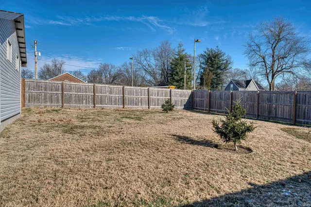 $209,000 | 410 South State Street, Chandler, IN 47610