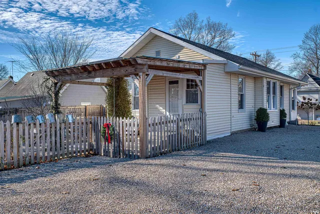 $209,000 | 410 South State Street, Chandler, IN 47610