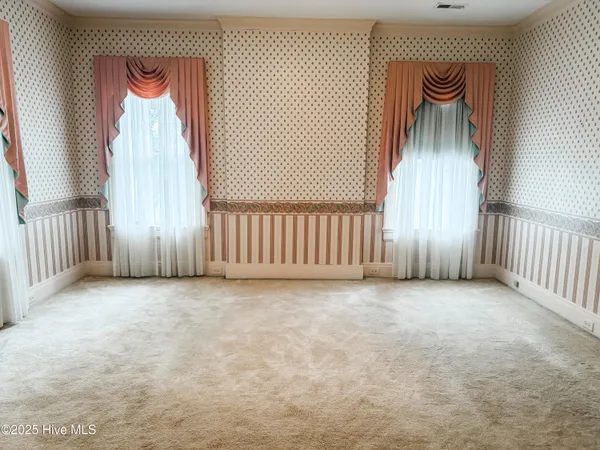 $385,000 | 103 South Pender Street, Fremont, NC 27830