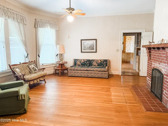 $399,900 | 103 South Pender Street, Fremont, NC 27830