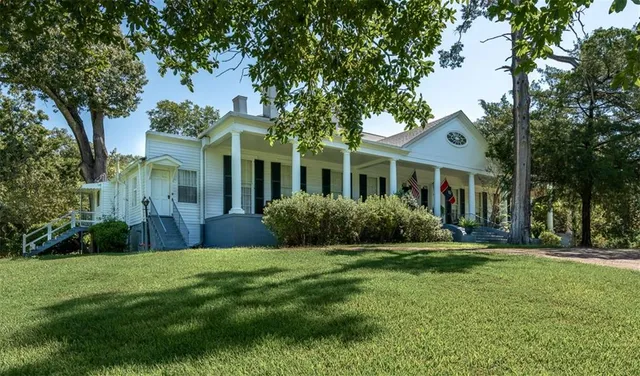 $1,297,000 | 131 Winchester Road, Natchez, MS 39120