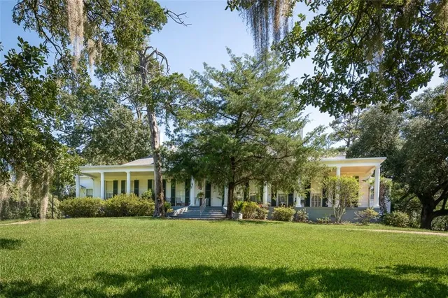 $1,297,000 | 131 Winchester Road, Natchez, MS 39120