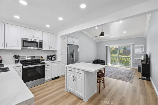 $2,800 | 23261 La Glorieta, Unit G, Mission Viejo, CA 92691