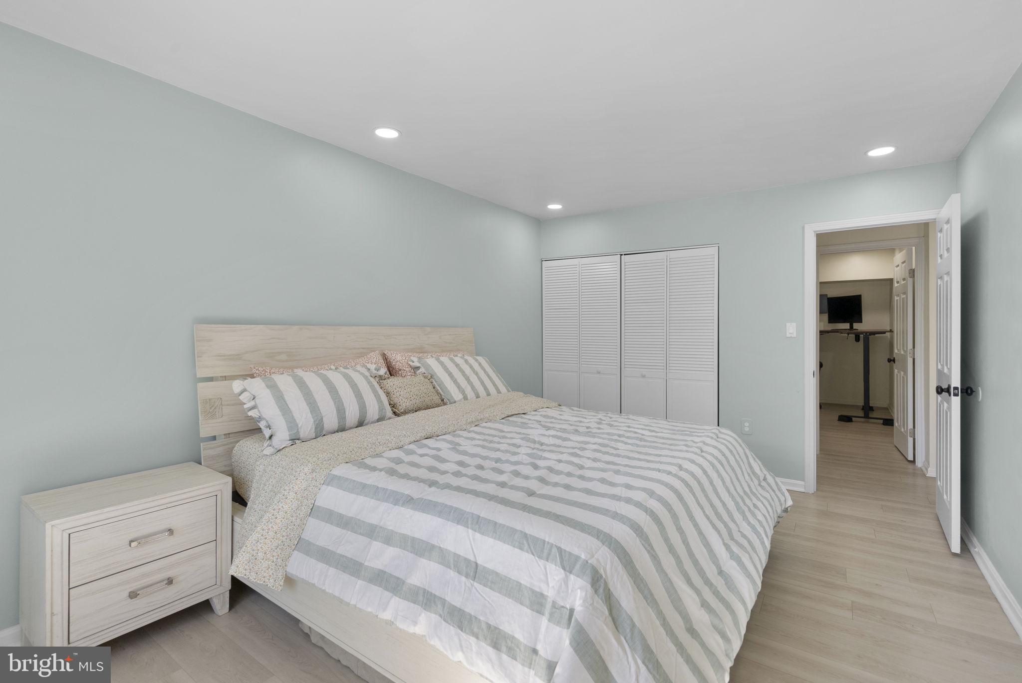 8002 Inverness Ridge Road Potomac, MD 20854 - Photo 21 of 46