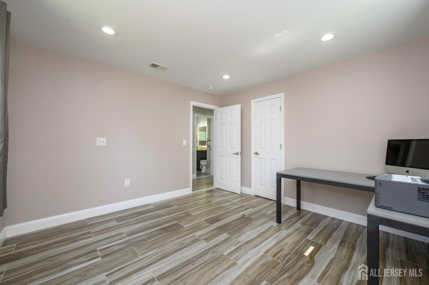106 Greenbrook Road Green Brook, NJ 08812 - Photo 23 of 51