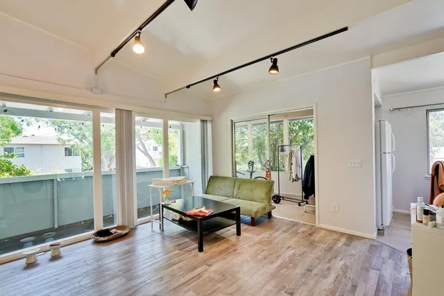 a view of a back yard of the house