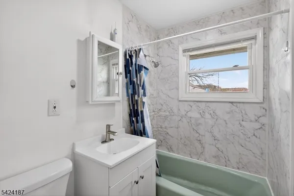 $375,000 | 22 Farrell Avenue, Ewing, NJ 08618