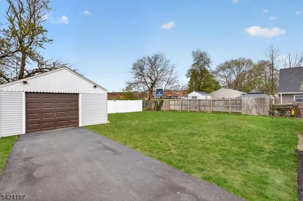 $375,000 | 22 Farrell Avenue, Ewing, NJ 08618