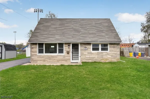 $375,000 | 22 Farrell Avenue, Ewing, NJ 08618