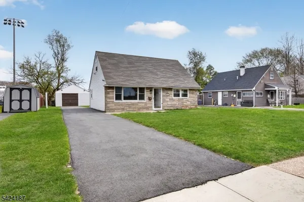 $375,000 | 22 Farrell Avenue, Ewing, NJ 08618