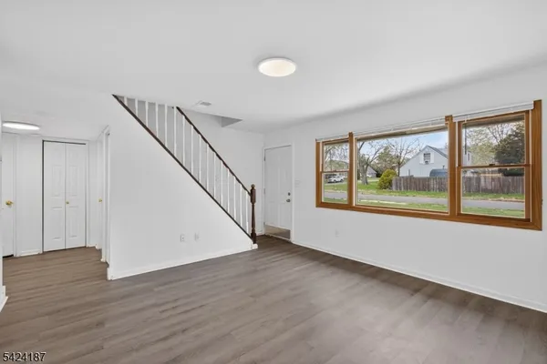 $375,000 | 22 Farrell Avenue, Ewing, NJ 08618