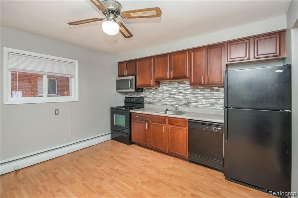 649 West Maple Road, Unit 6492 Clawson, MI 48017 - Photo 5 of 27