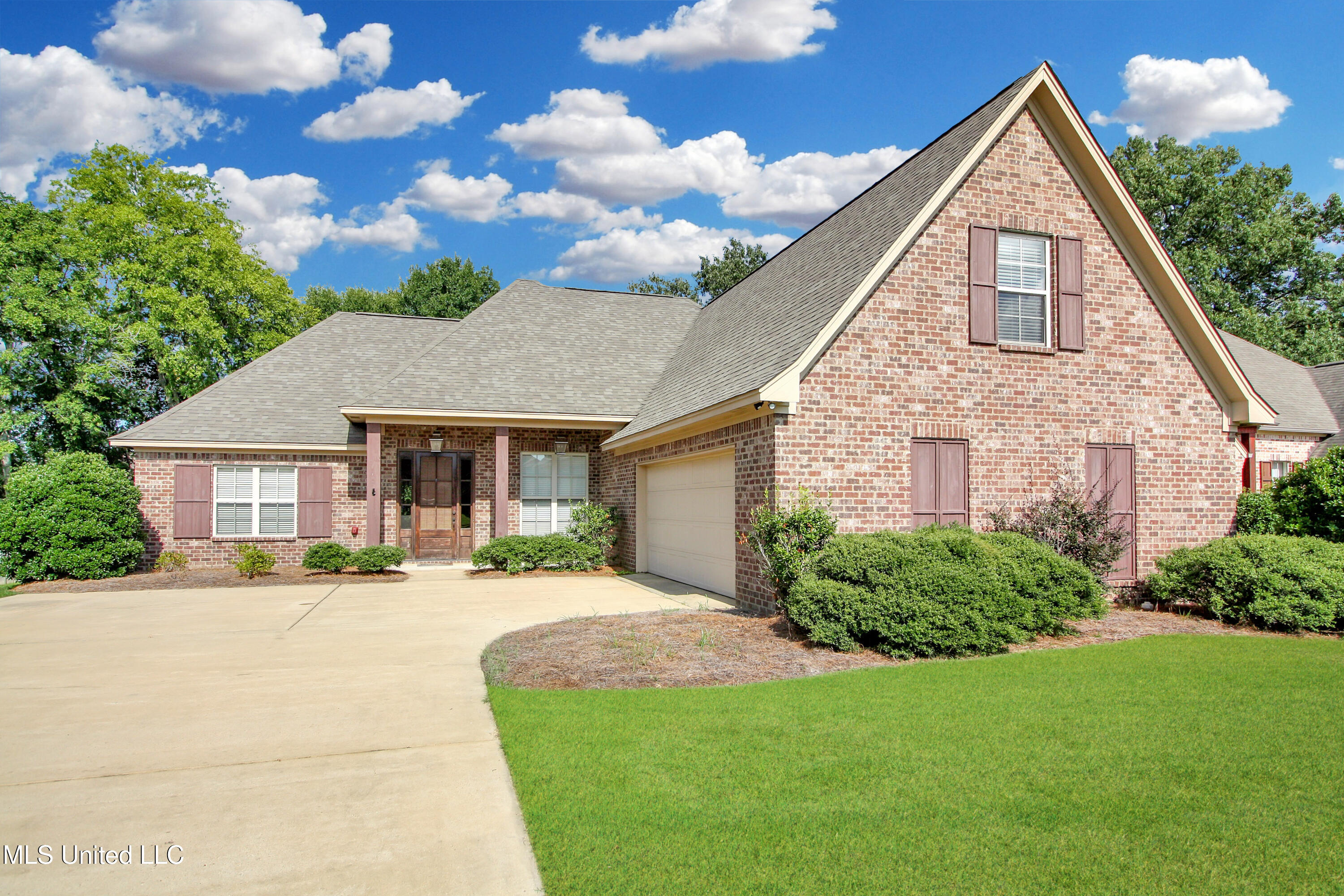 114 Huber Street Madison, MS 39110 - Photo 1 of 24 Front
