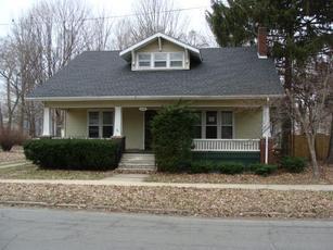 205 South Constantine Street Three Rivers, MI 49093 - Photo 1 of 4 Primary Photo