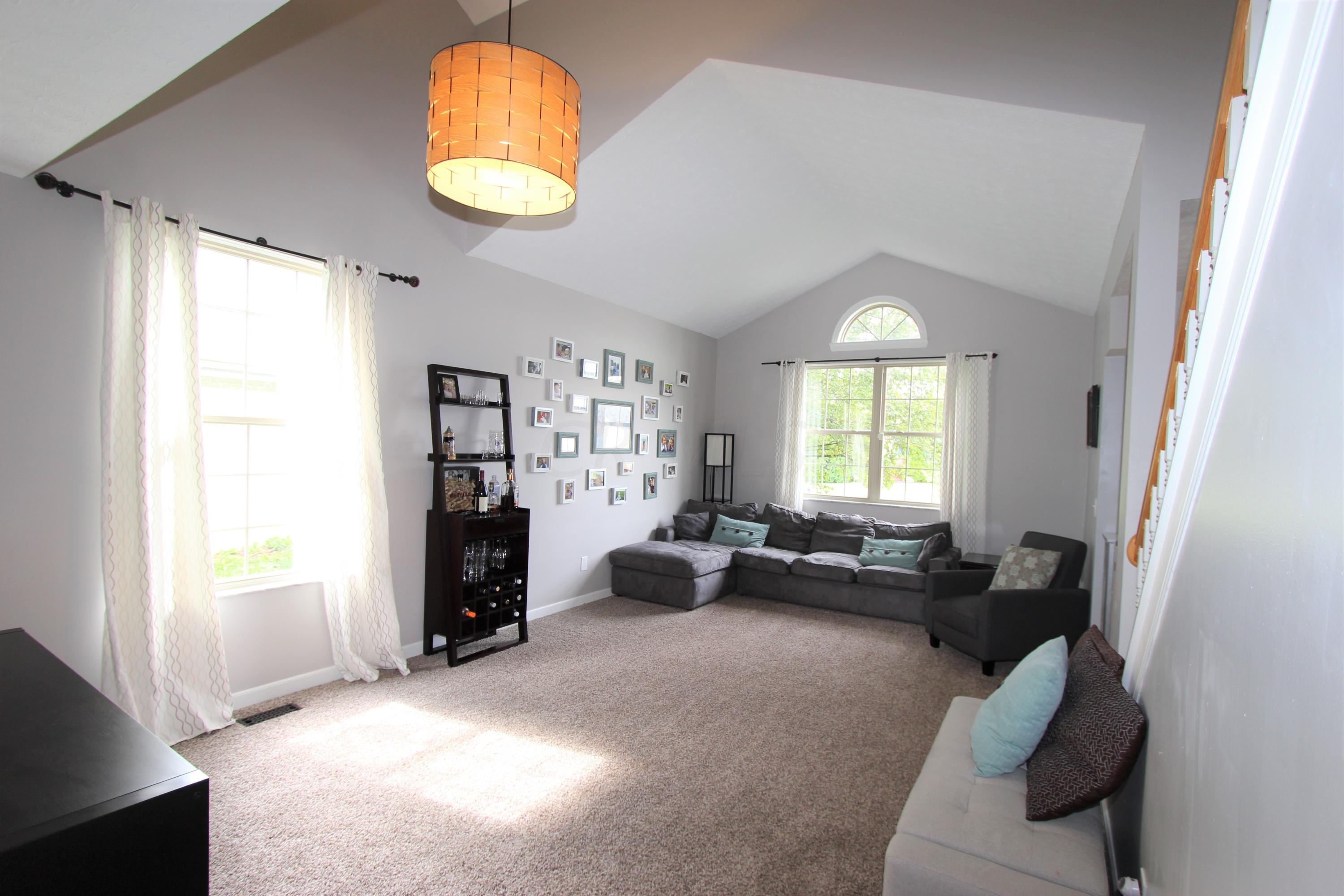 5375 Sutter Home Road Hilliard, OH 43026 - Photo 4 of 40 Gallery Image 4