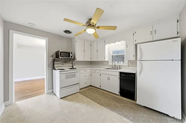 $249,900 | 16 Deumant Terrace, Tonawanda, NY 14223