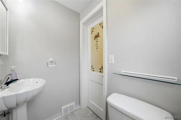 $249,900 | 16 Deumant Terrace, Tonawanda, NY 14223