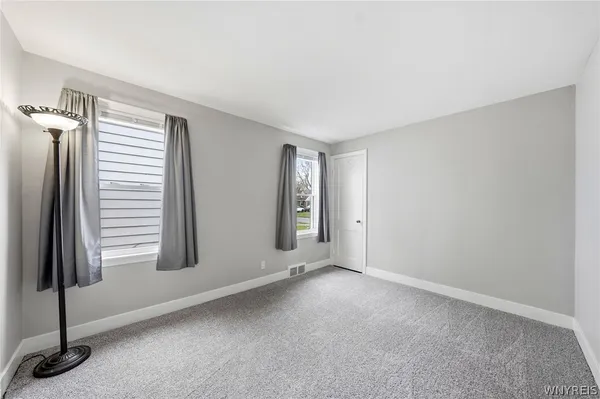 $249,900 | 16 Deumant Terrace, Tonawanda, NY 14223