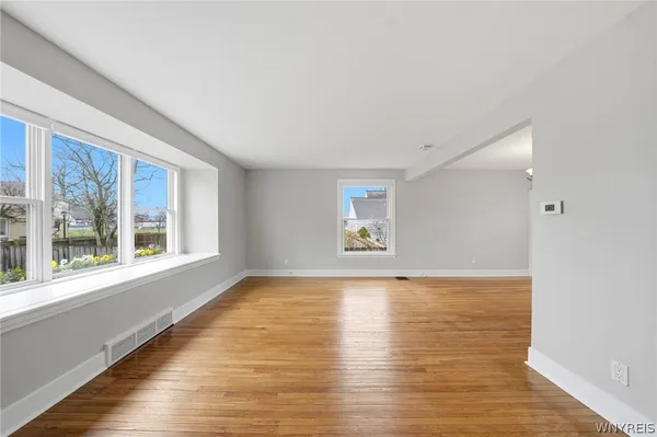 $249,900 | 16 Deumant Terrace, Tonawanda, NY 14223