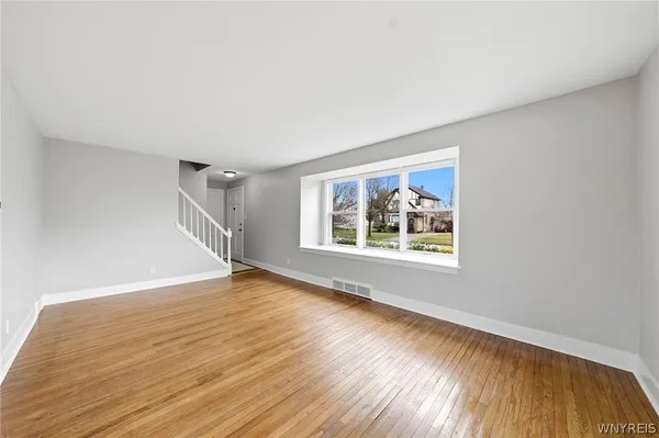 $249,900 | 16 Deumant Terrace, Tonawanda, NY 14223