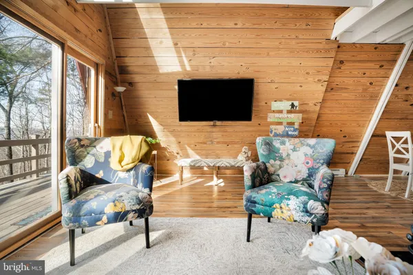 $315,000 | 698 Valley View Road, Rileyville, VA 22650