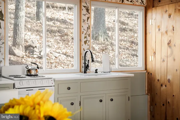 $315,000 | 698 Valley View Road, Rileyville, VA 22650