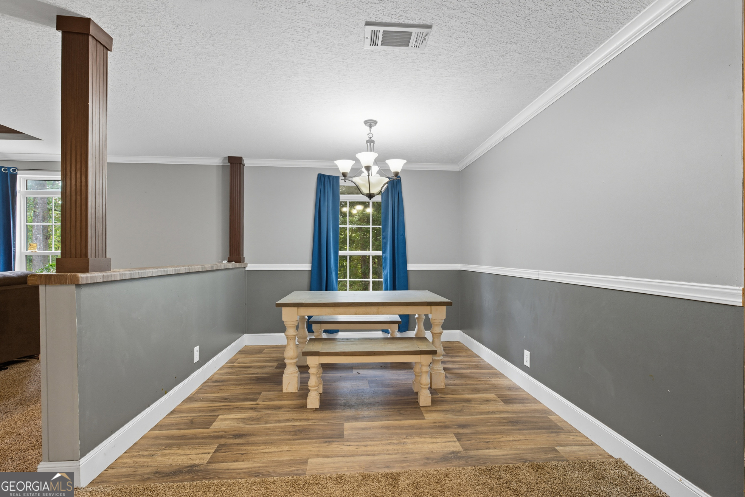 567 Cherokee Road Toccoa, GA 30577 - Photo 6 of 32 a view of entryway