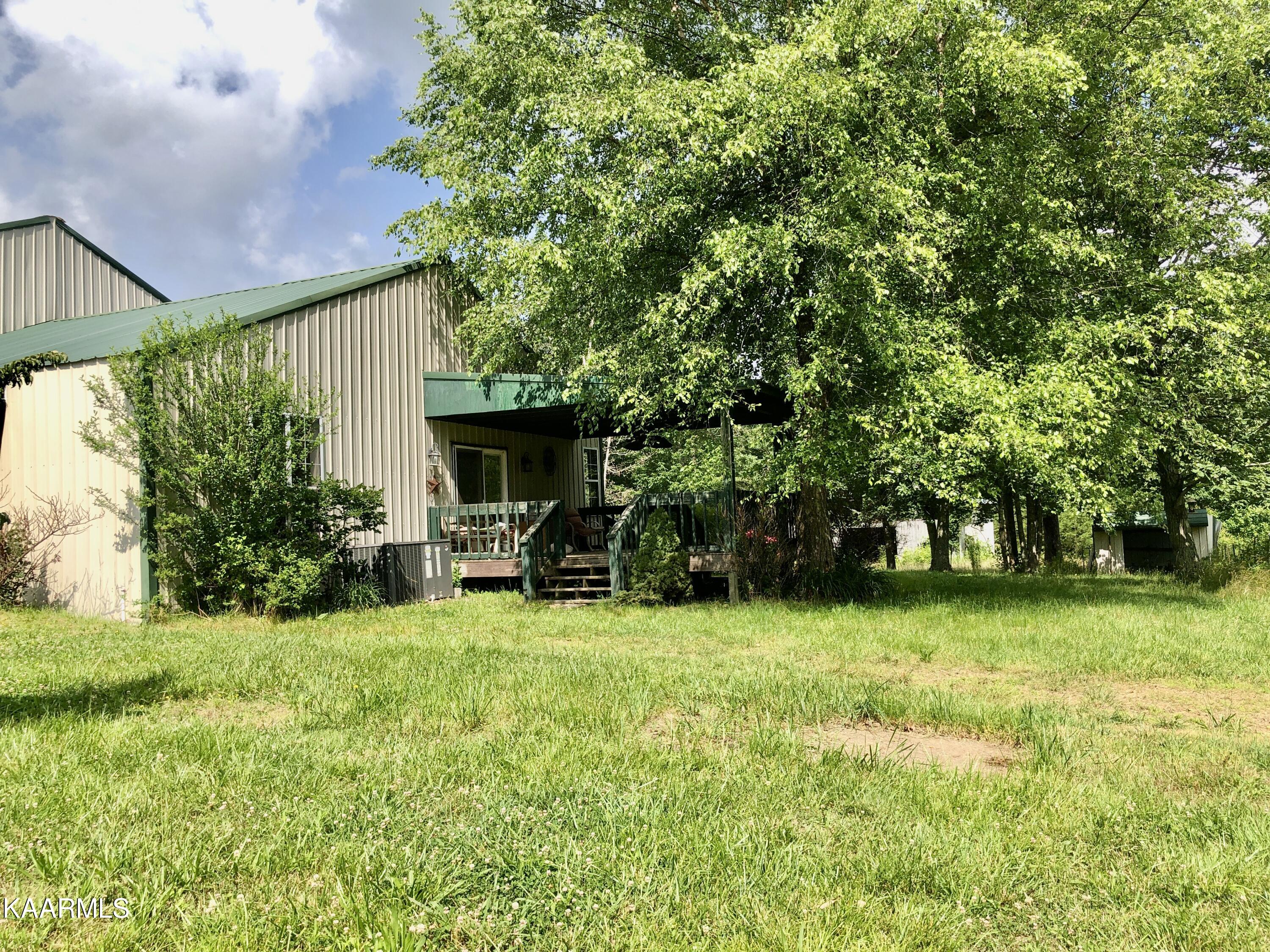 1419 Dripping Springs Road Monterey, TN 38574 - Photo 3 of 60 1-4