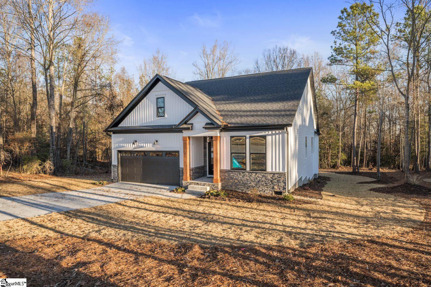 121 Carpenter Road Anderson, SC 29621 - Photo 1 of 27 Gallery Image 1