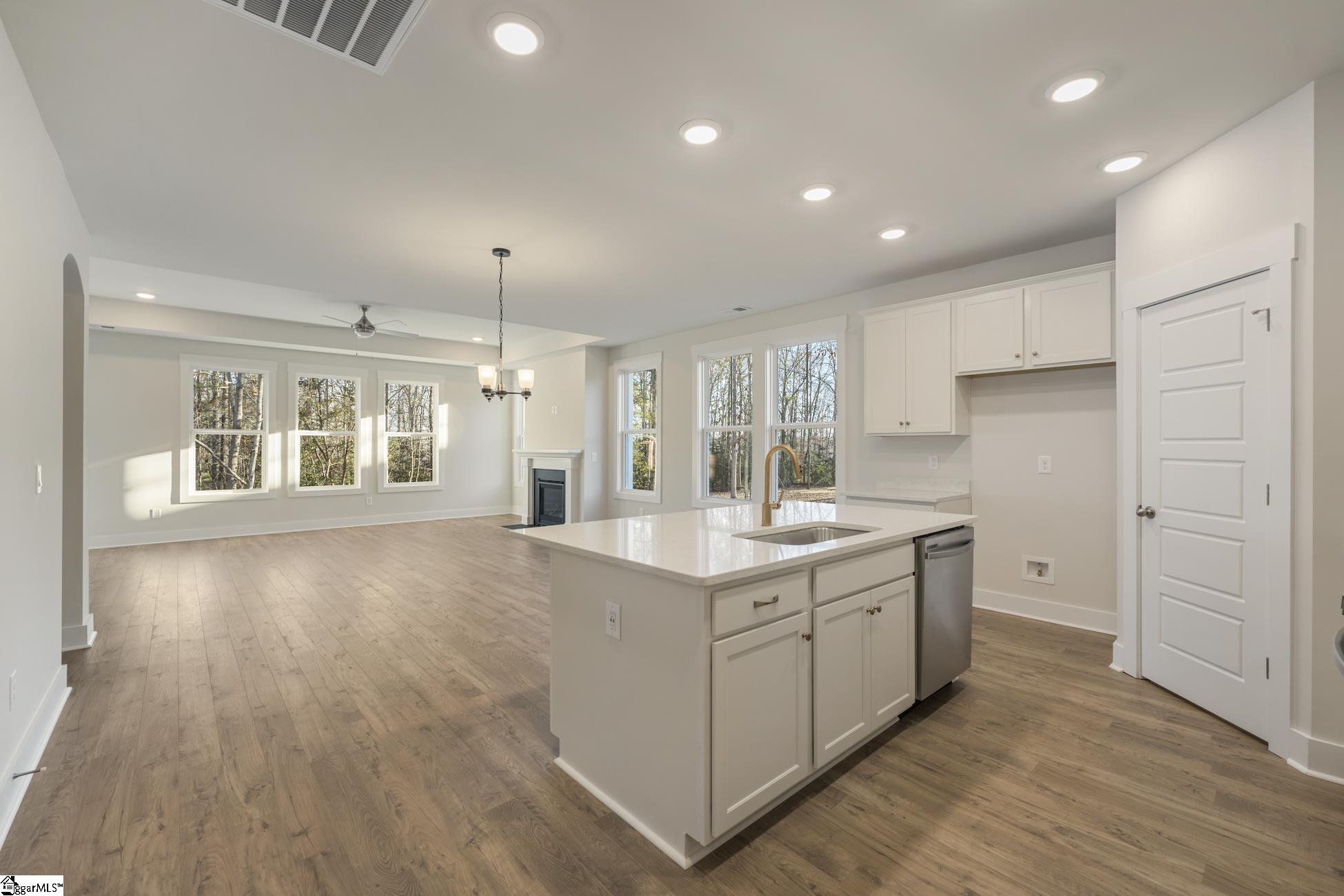121 Carpenter Road Anderson, SC 29621 - Photo 11 of 27 Gallery Image 11