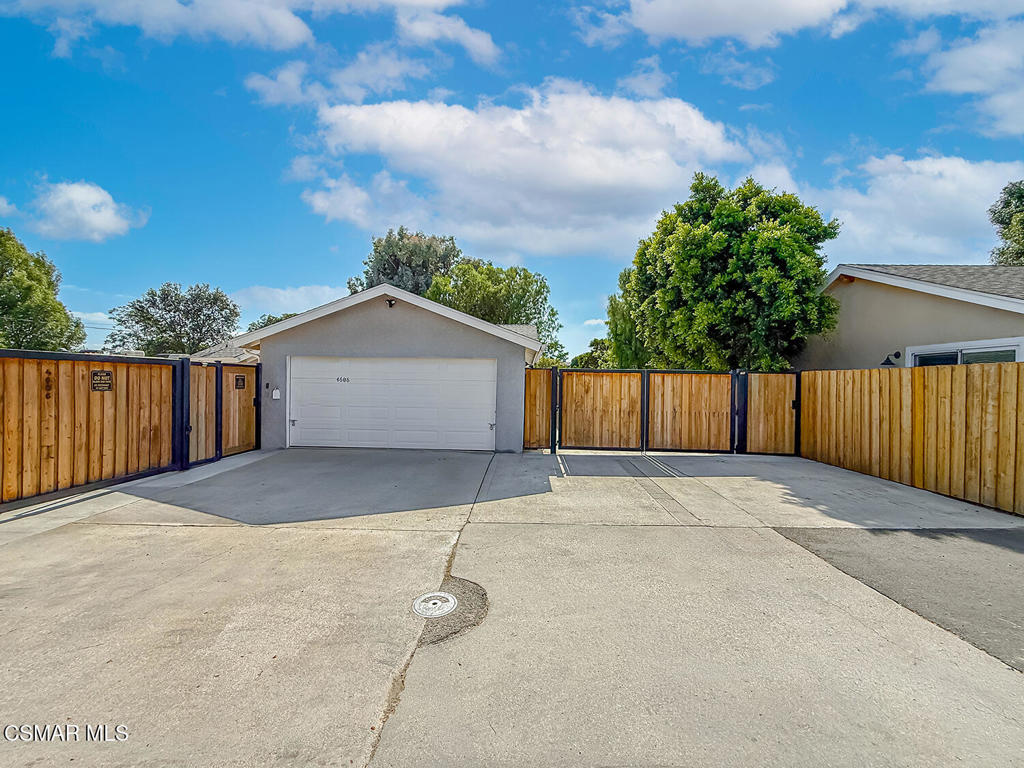 4606 Adam Road Simi Valley, CA 93063 - Photo 5 of 55