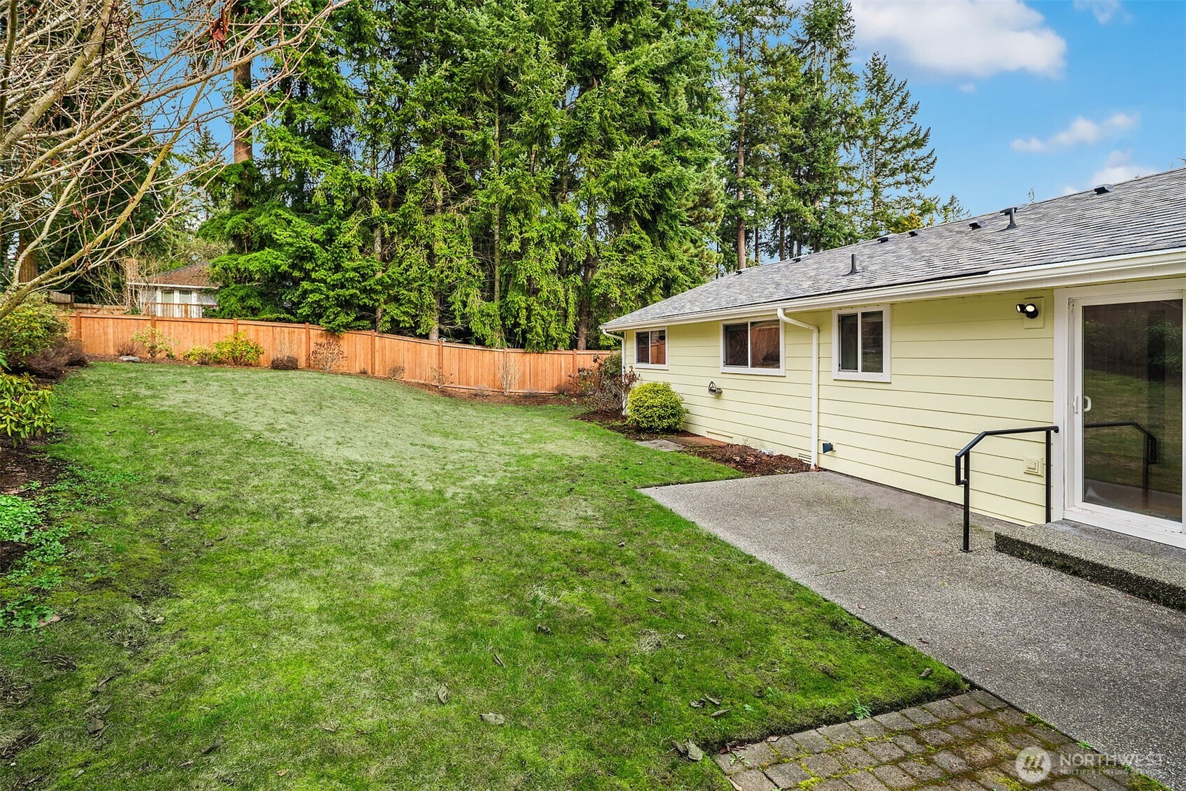 23700 77th Avenue West Edmonds, WA 98026 - Photo 20 of 28