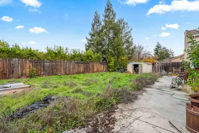 $625,000 | 1940 Sycamore Court, Hollister, CA 95023