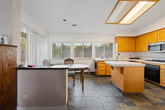 $625,000 | 1940 Sycamore Court, Hollister, CA 95023