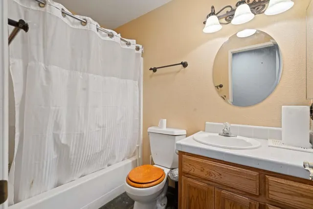 $625,000 | 1940 Sycamore Court, Hollister, CA 95023