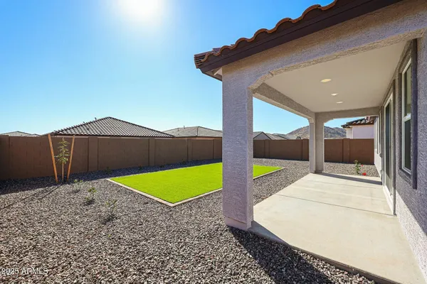 $2,800 | 7591 West Honeysuckle Drive, Peoria, AZ 85383