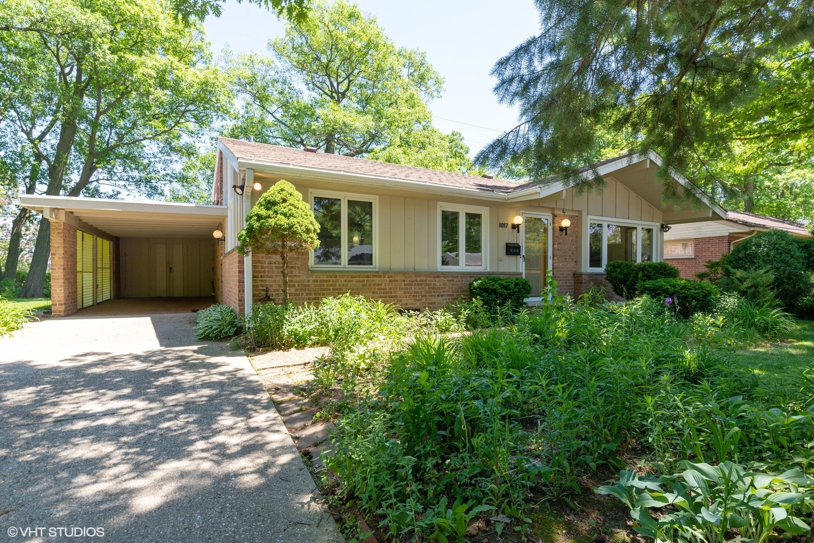 1017 Longaker Road Northbrook, IL 60062 - Photo 1 of 15