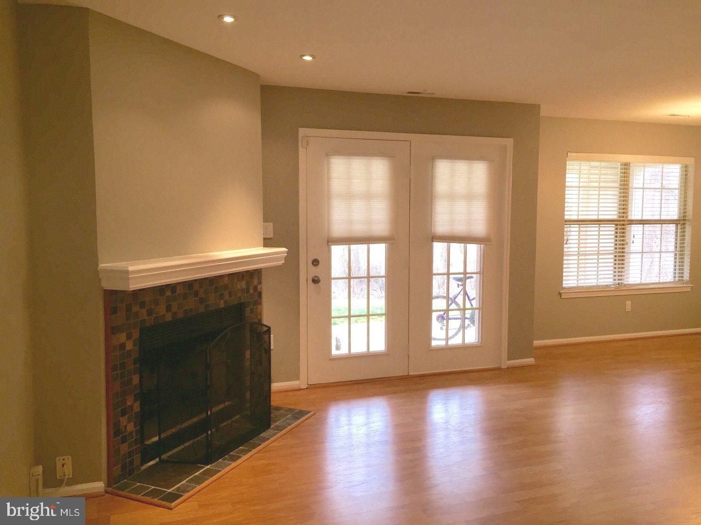 340 Tavistock Road Cherry Hill, NJ 08034 - Photo 5 of 25 Living Room