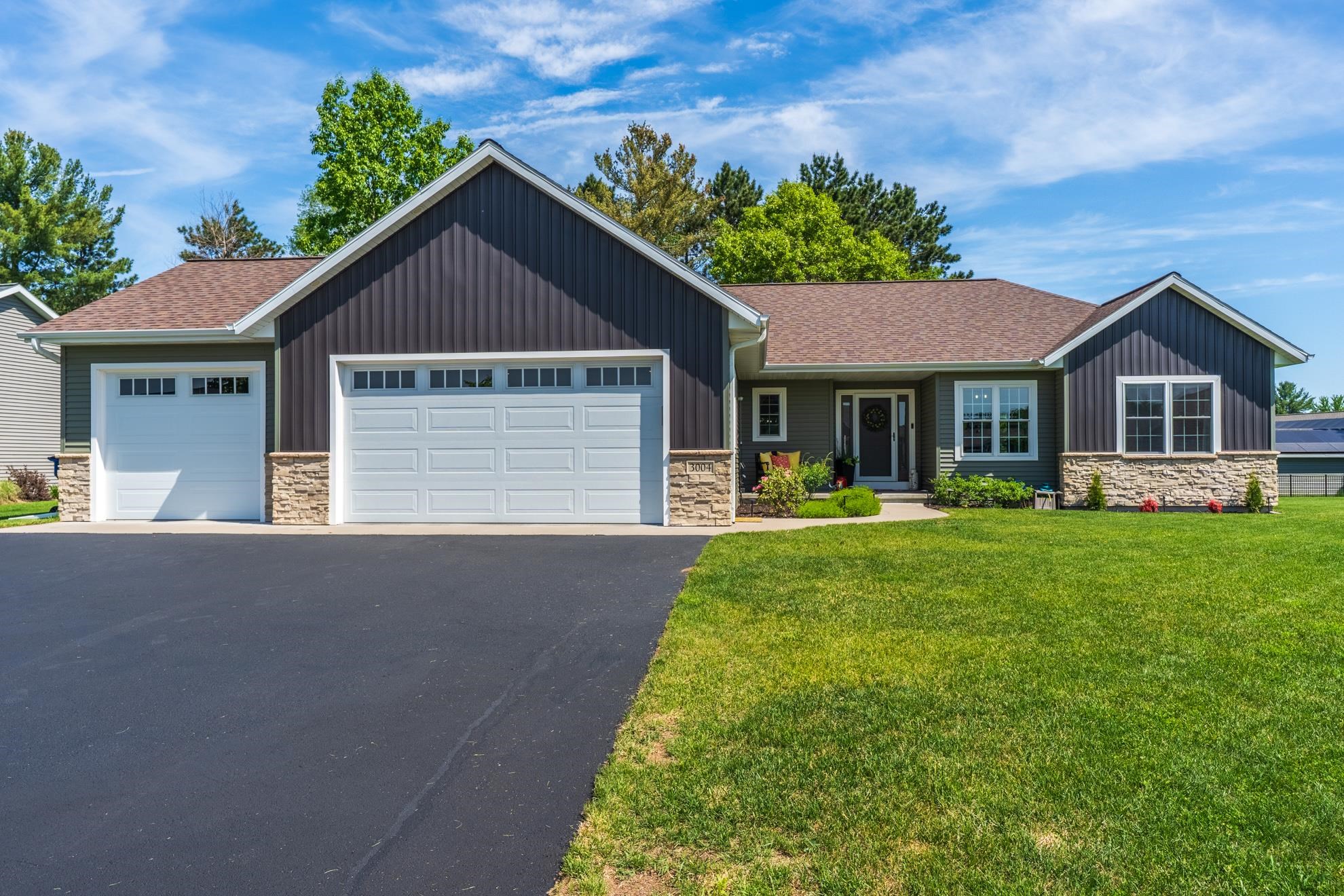3004 Barclay Way Schofield, WI 54476 - Photo 1 of 59