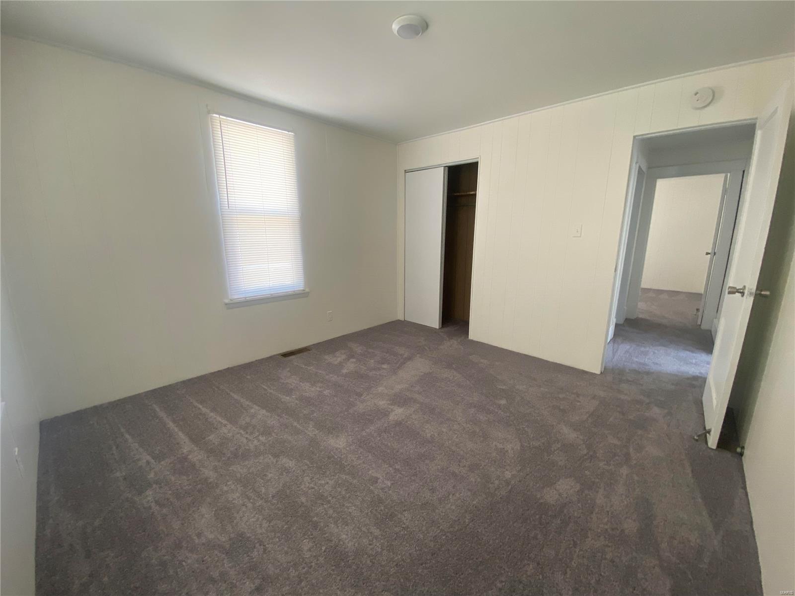 725 Rice Street Wood River, IL 62095 - Photo 8 of 28 Gallery Image 8